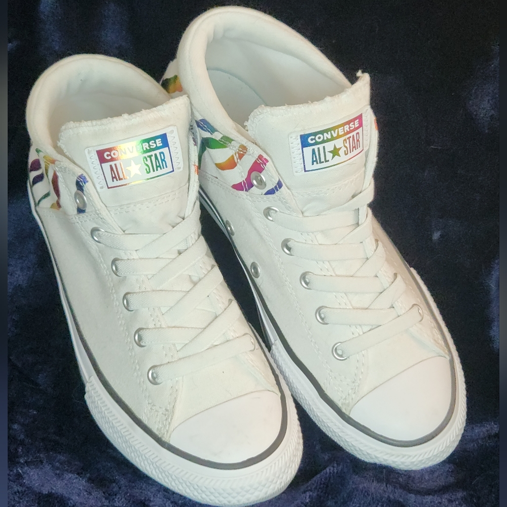 Chuck Taylor All Star Madison Mid Converse Junior size 5.5 Womens Size 7.5 - Picture 1 of 12